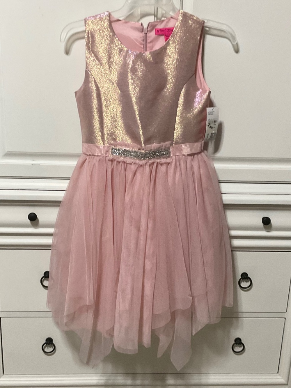 NWT Betsy Johnson girls size 12/ L pink dress, beautiful